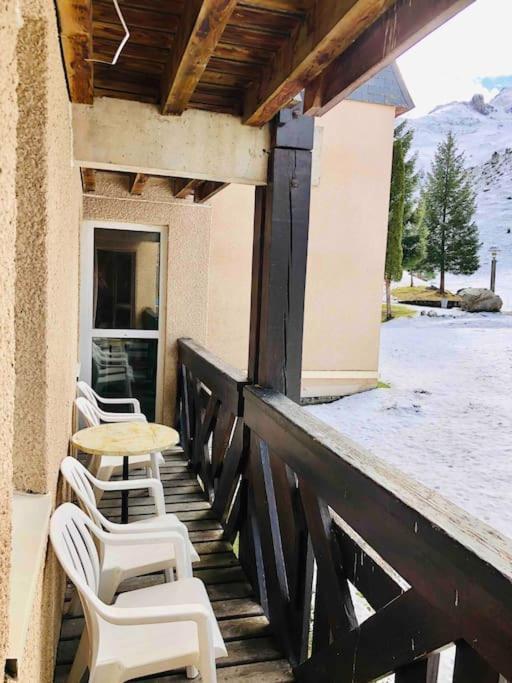 Appartement T4 8 Couchages Spacieux Et Cosy Au Pied Des Pistes Genos Luaran gambar